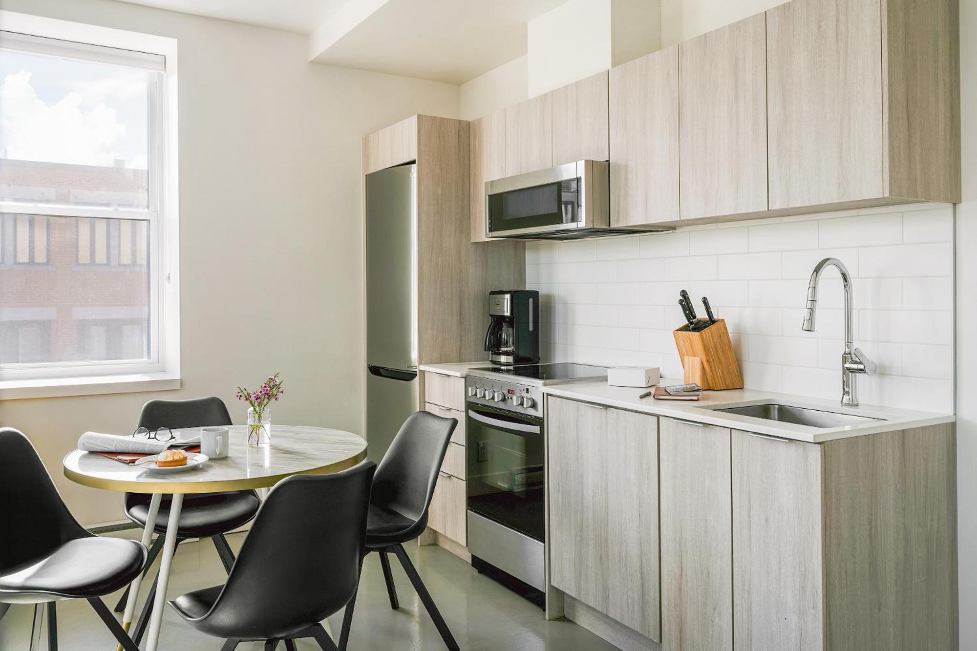 Sonder Le Guerin Aparthotel Montréal Exteriör bild